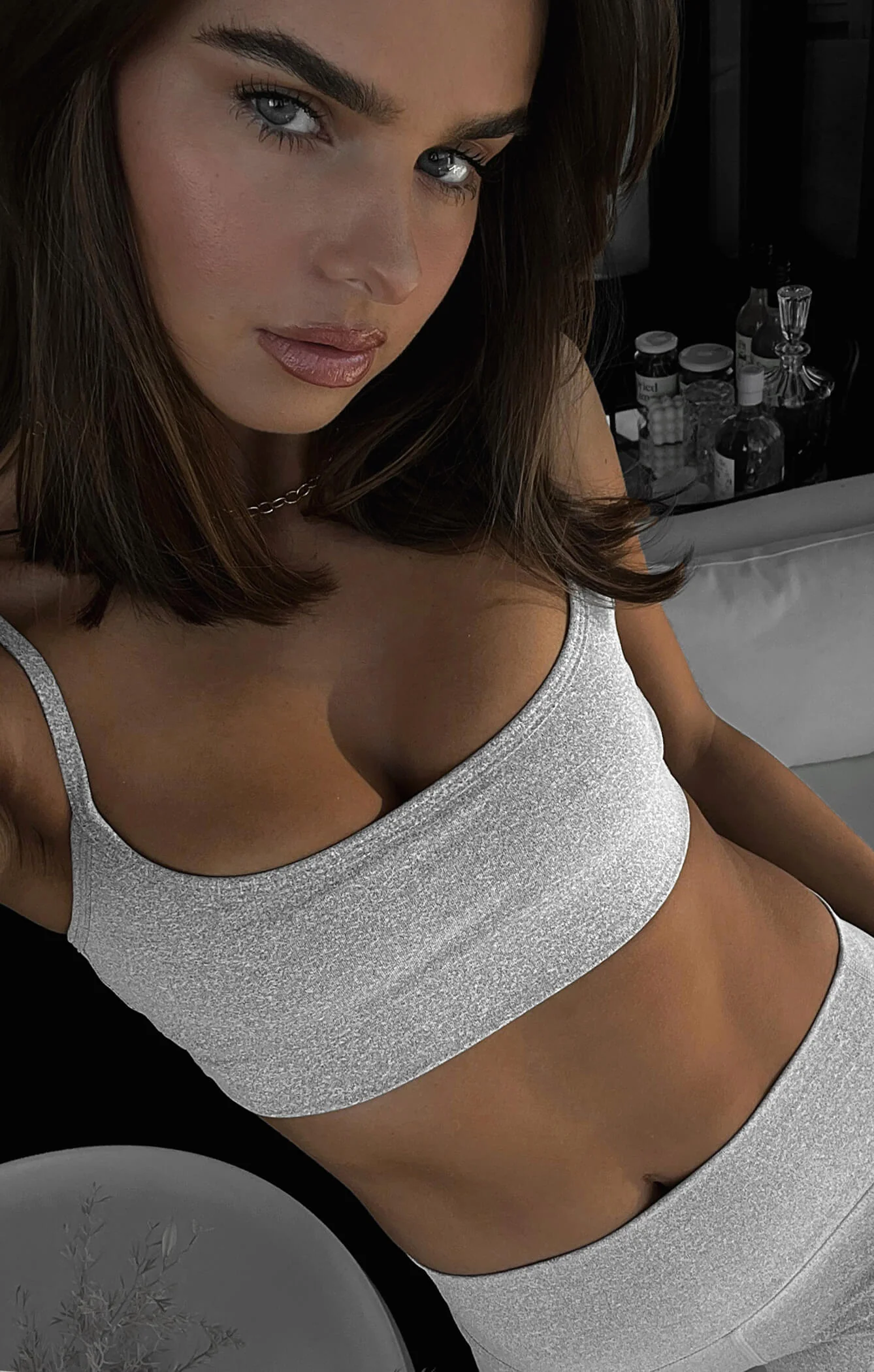 THE A.T.G SCULPT™ SEAMLESS CROP - GREY STATIC - Image 5