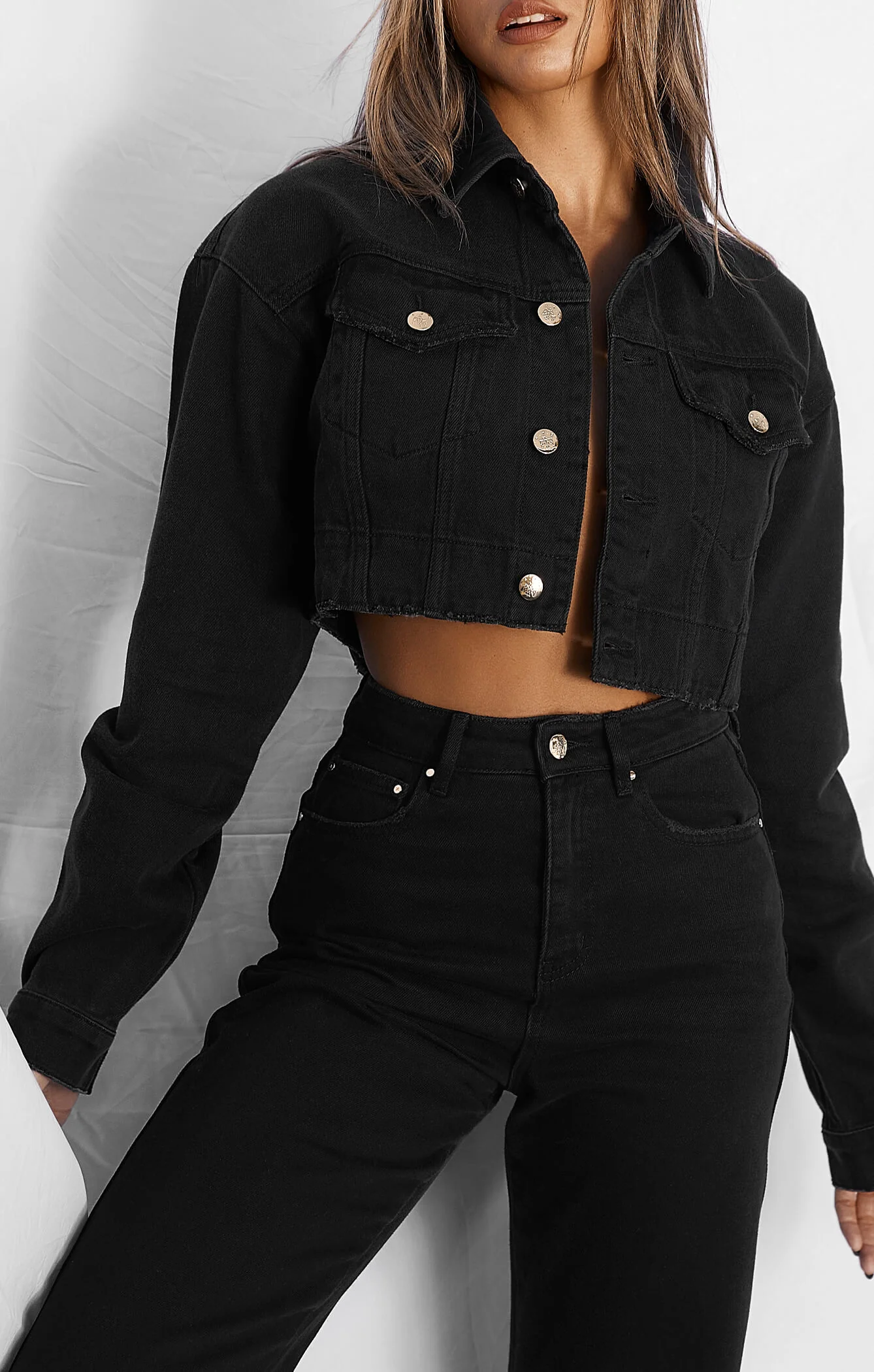 THE BOX CROP DENIM JACKET - WASHED BLACK - Image 3