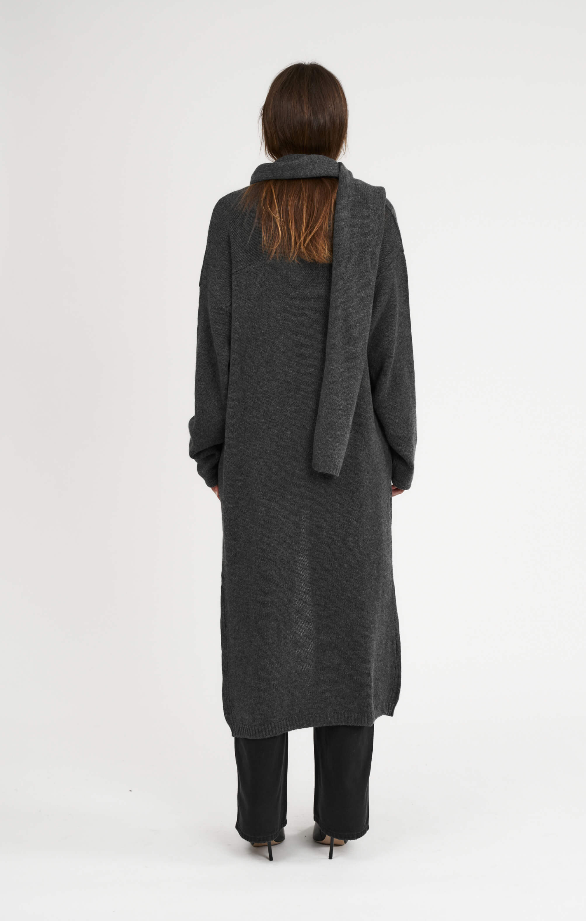 THE CARDIGAN COAT - CHARCOAL - Image 3