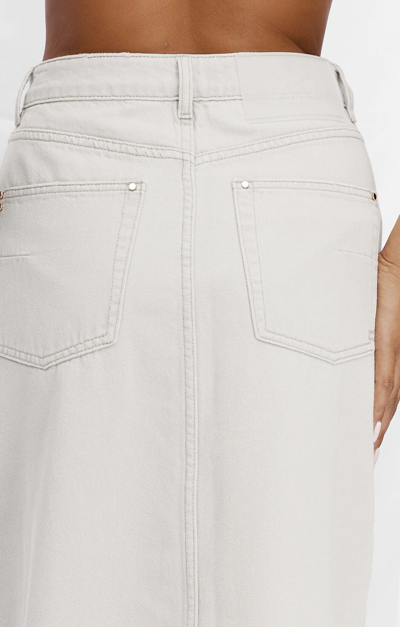 THE DENIM MAXI SKIRT - WASHED STONE - Image 5
