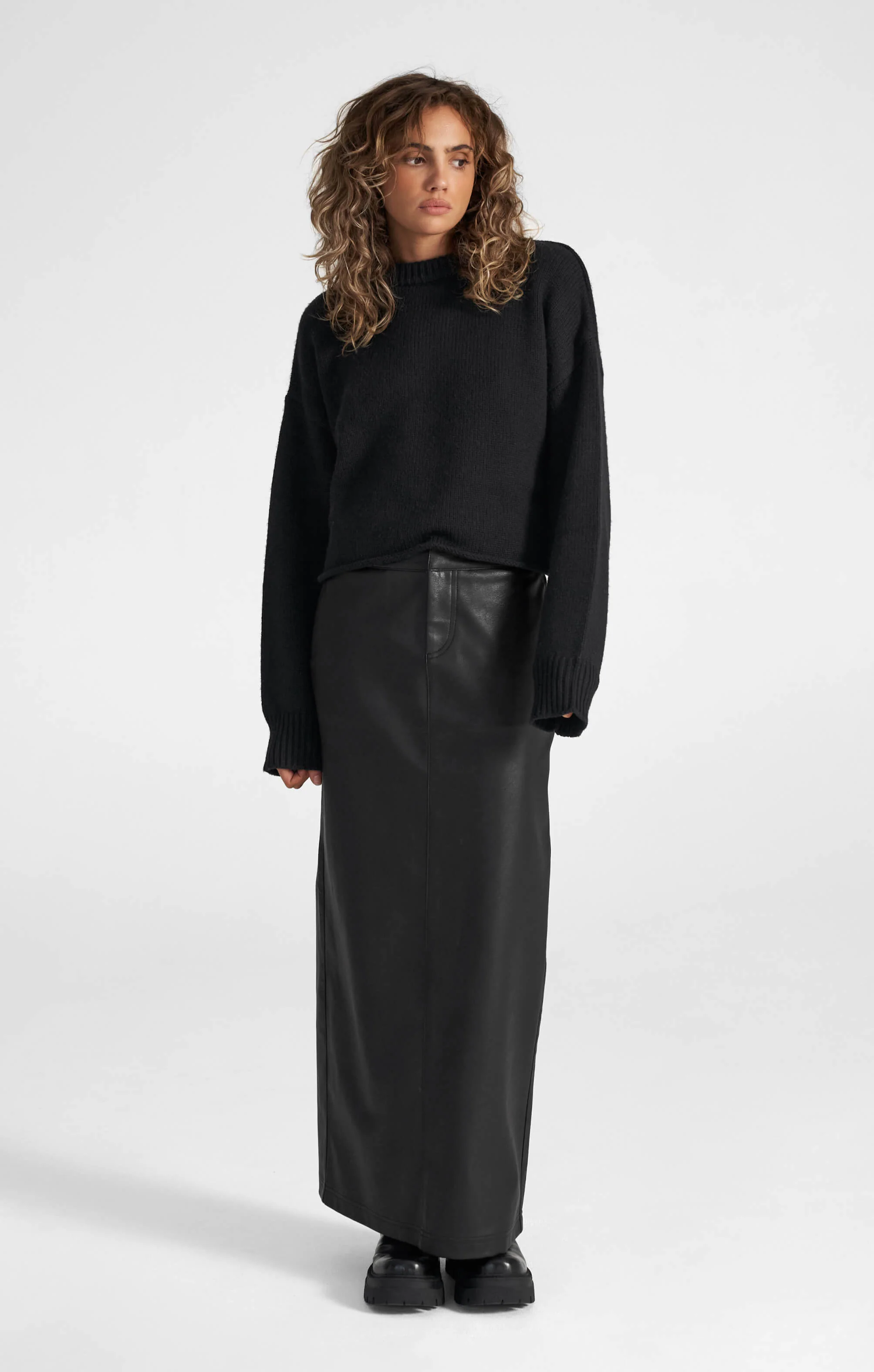 THE HEAVY KNIT - BLACK - Image 4