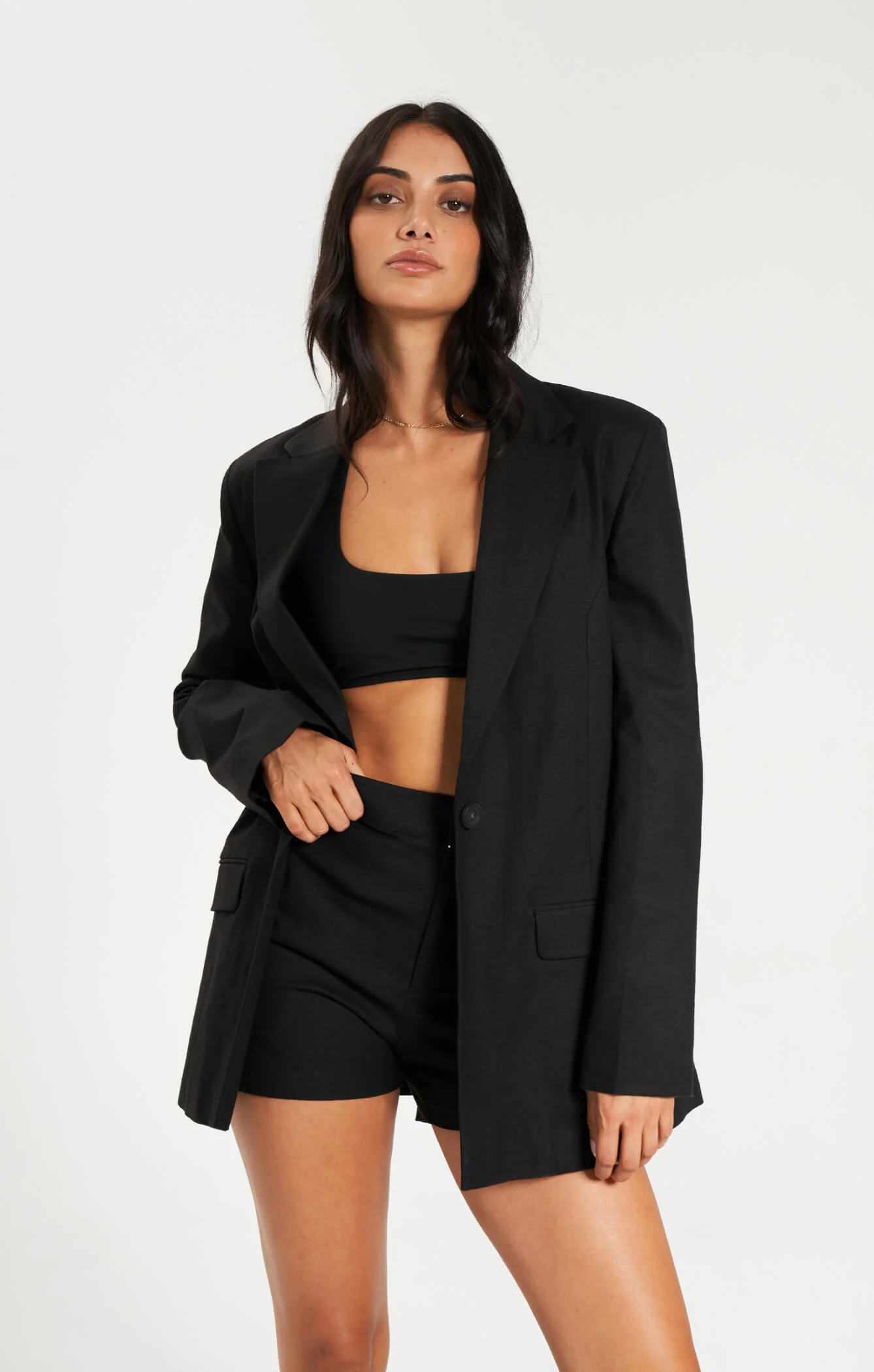THE LINEN SHORT - BLACK - Image 7