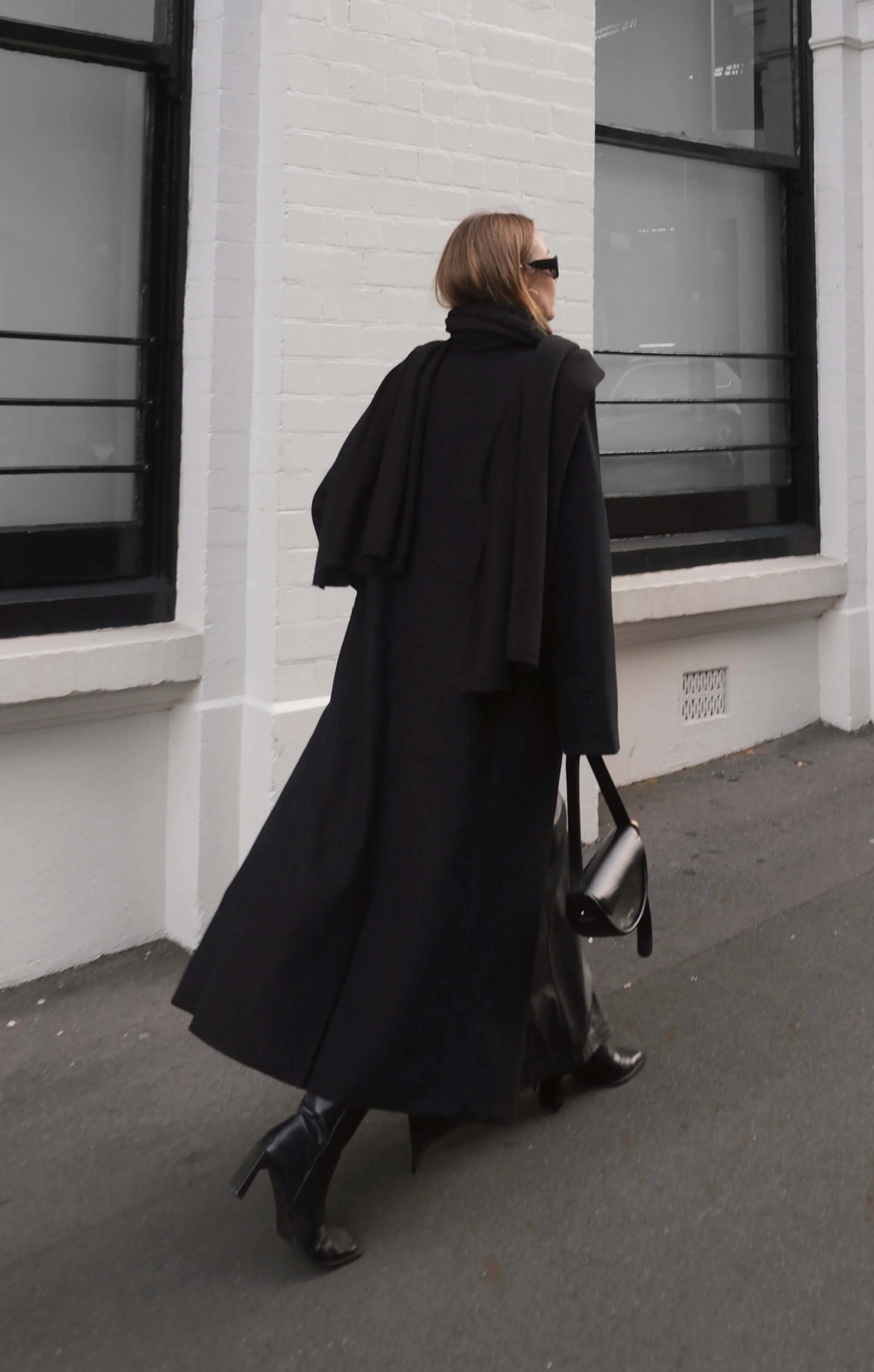 THE LONGLINE CLASSIC COAT - BLACK - Image 7