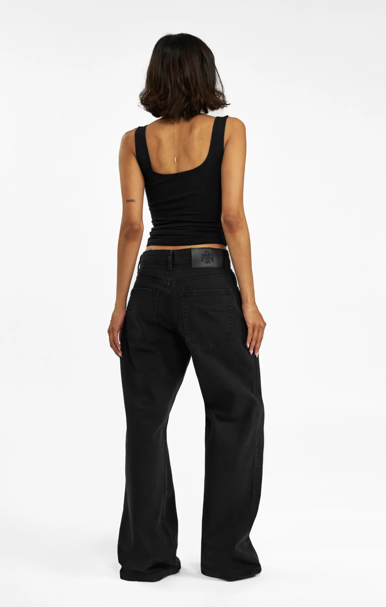 THE LOW RISE BAGGY JEAN - WASHED BLACK - Image 4