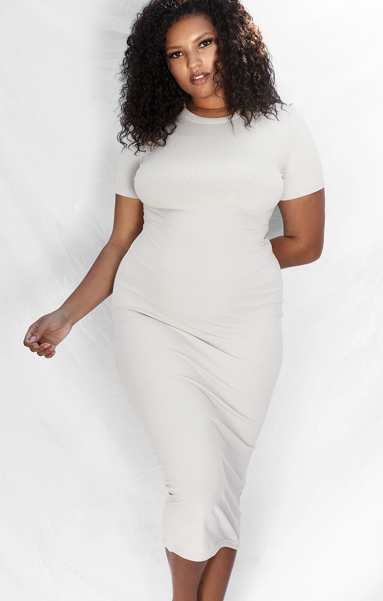 THE LUXE RIB BABY MIDI DRESS - STONE - Image 4