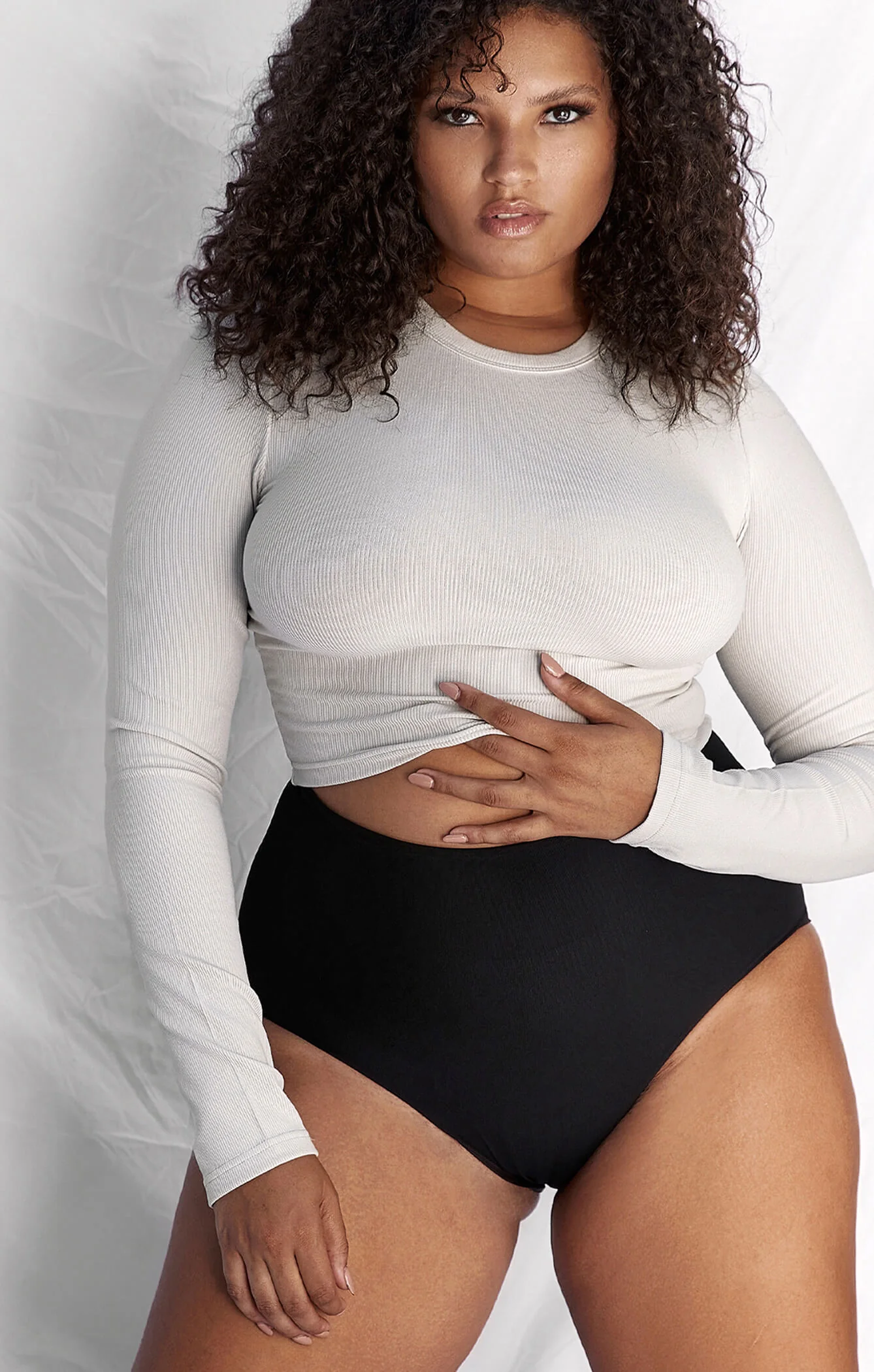 THE LUXE RIB LONG SLEEVE CROP - STONE - Image 3