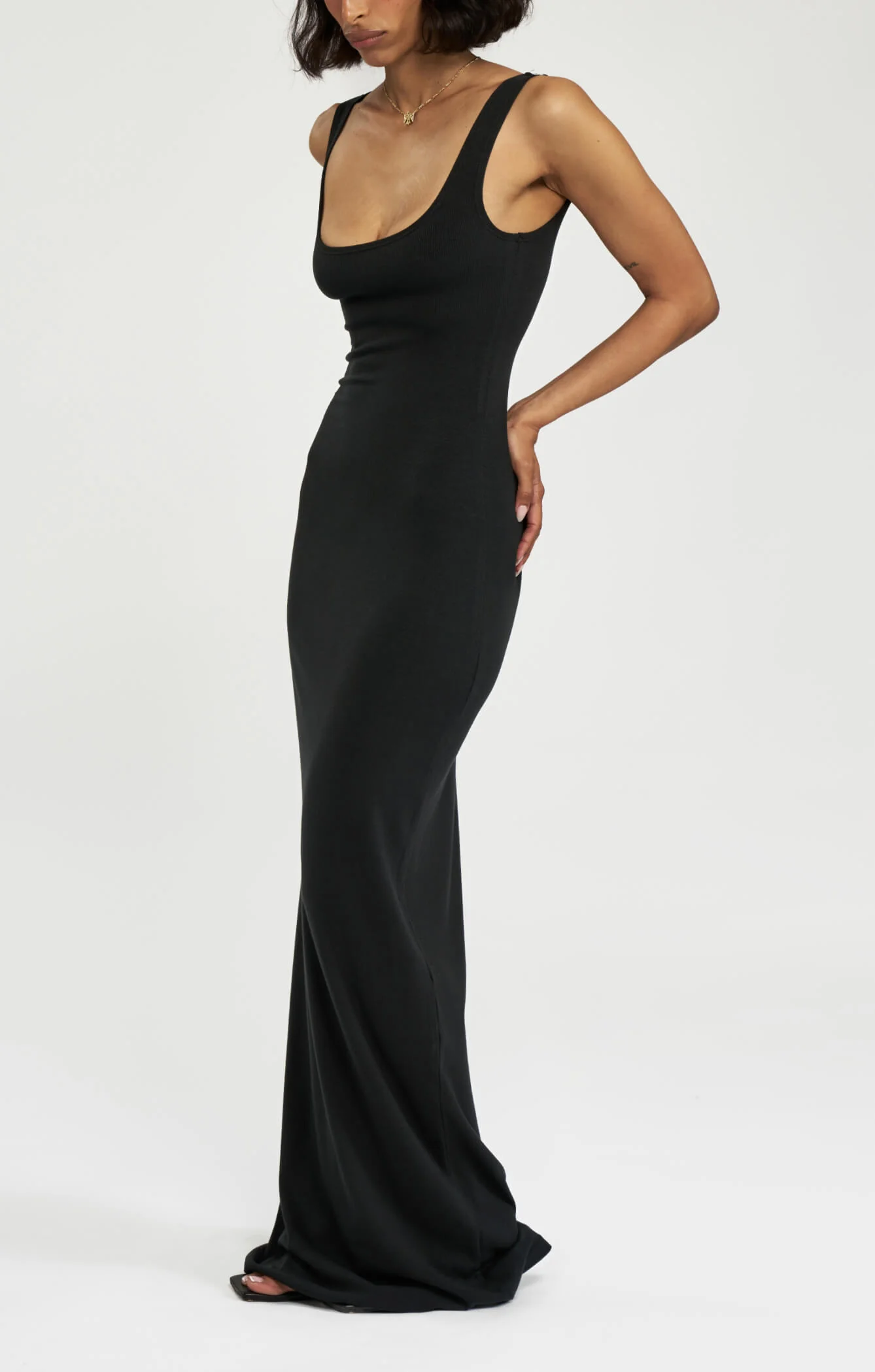 THE LUXE RIB MAXI DRESS - BLACK - Image 5