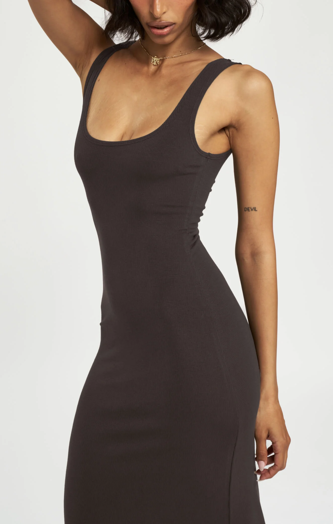 THE LUXE RIB MAXI DRESS - ESPRESSO - Image 3