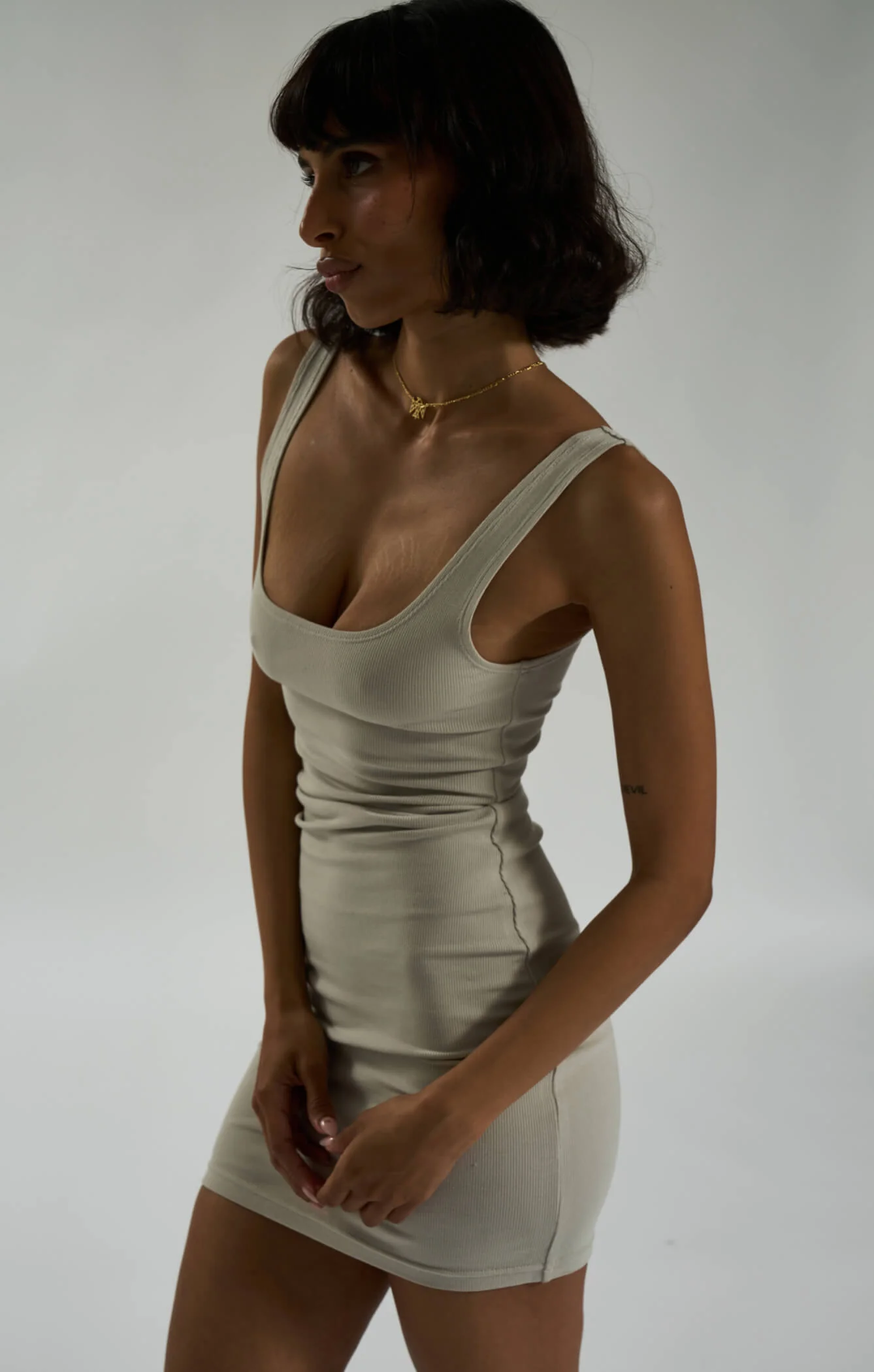 THE LUXE RIB MINI DRESS - STONE - Image 3