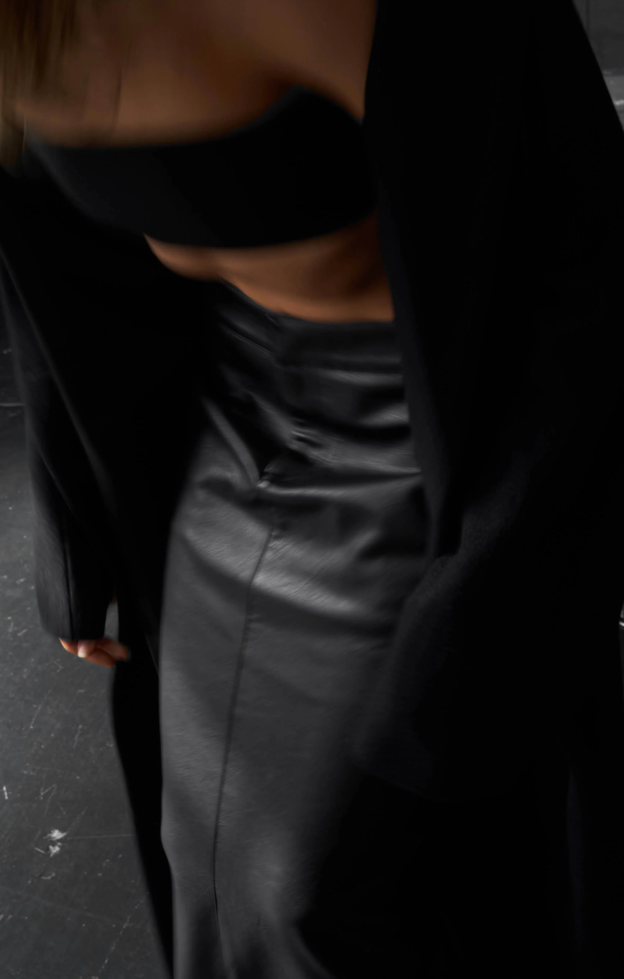 THE PEBBLED™ LOW RISE MAXI SKIRT - Image 5