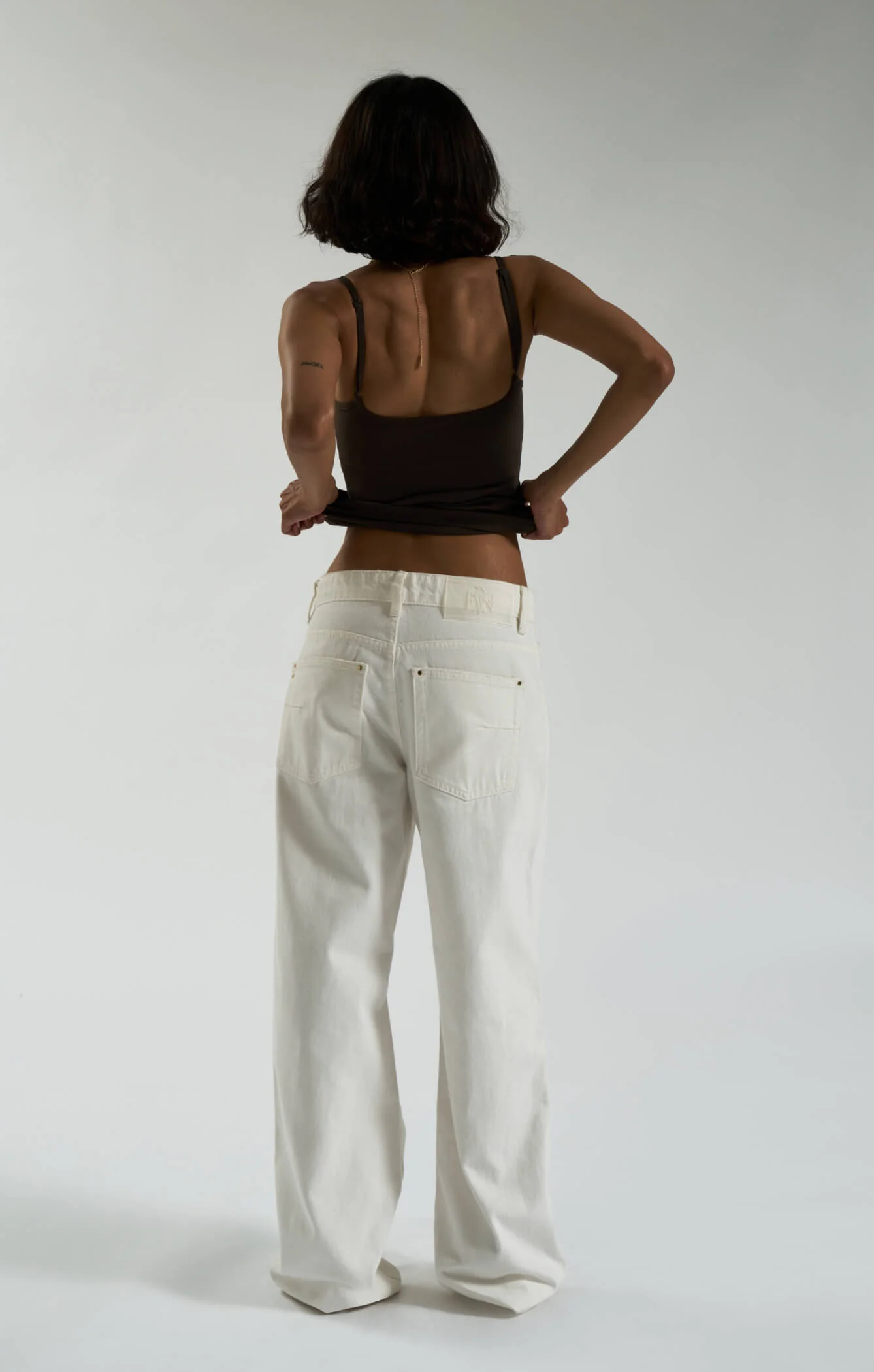 THE SCULPT™ TANK - ESPRESSO - Image 8