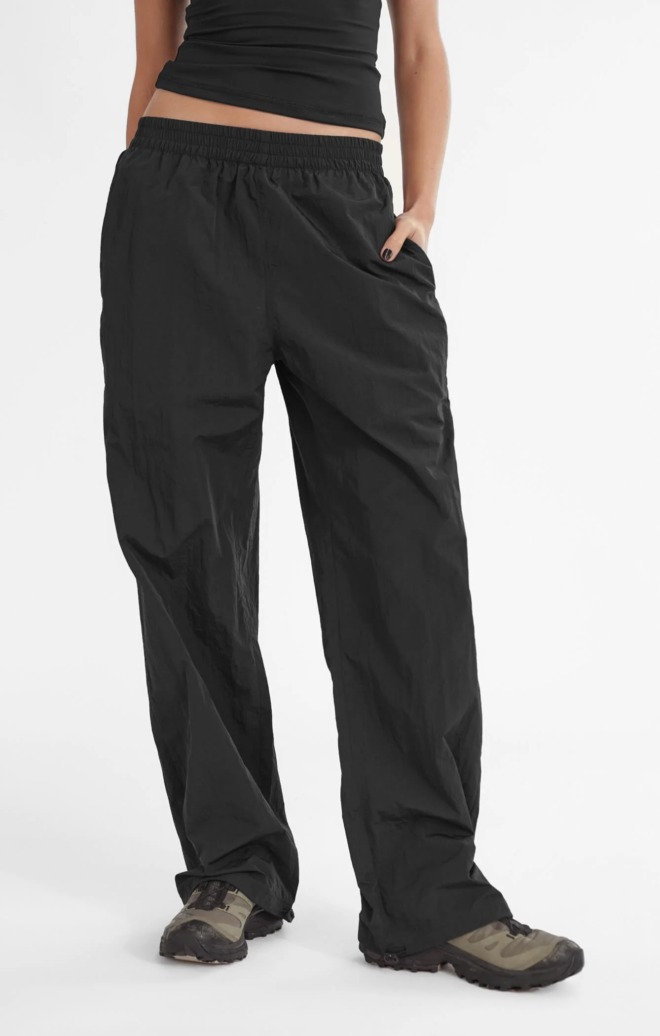 THE STRAIGHT LEG SPRAY PANT - BLACK - Image 2