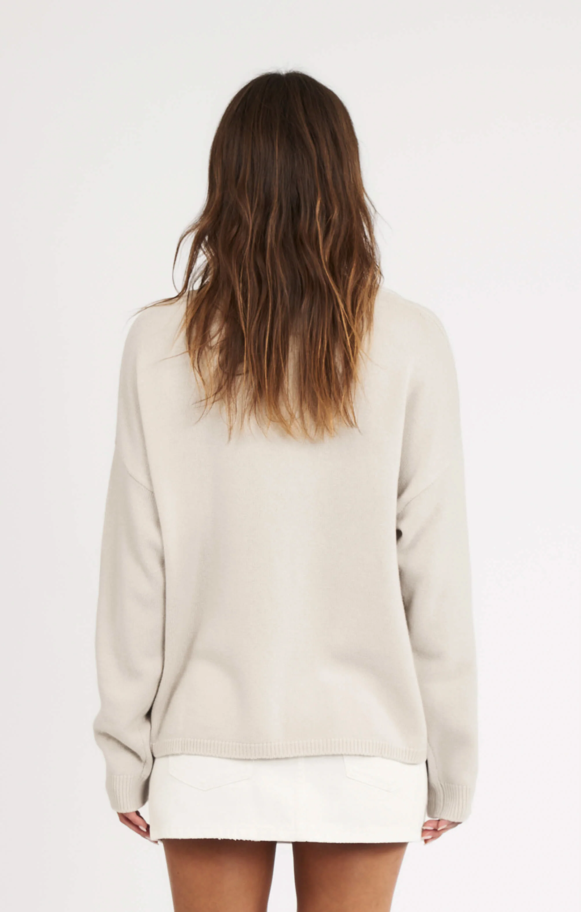 THE UNIVERSAL KNIT 2.0 - BONE - Image 4