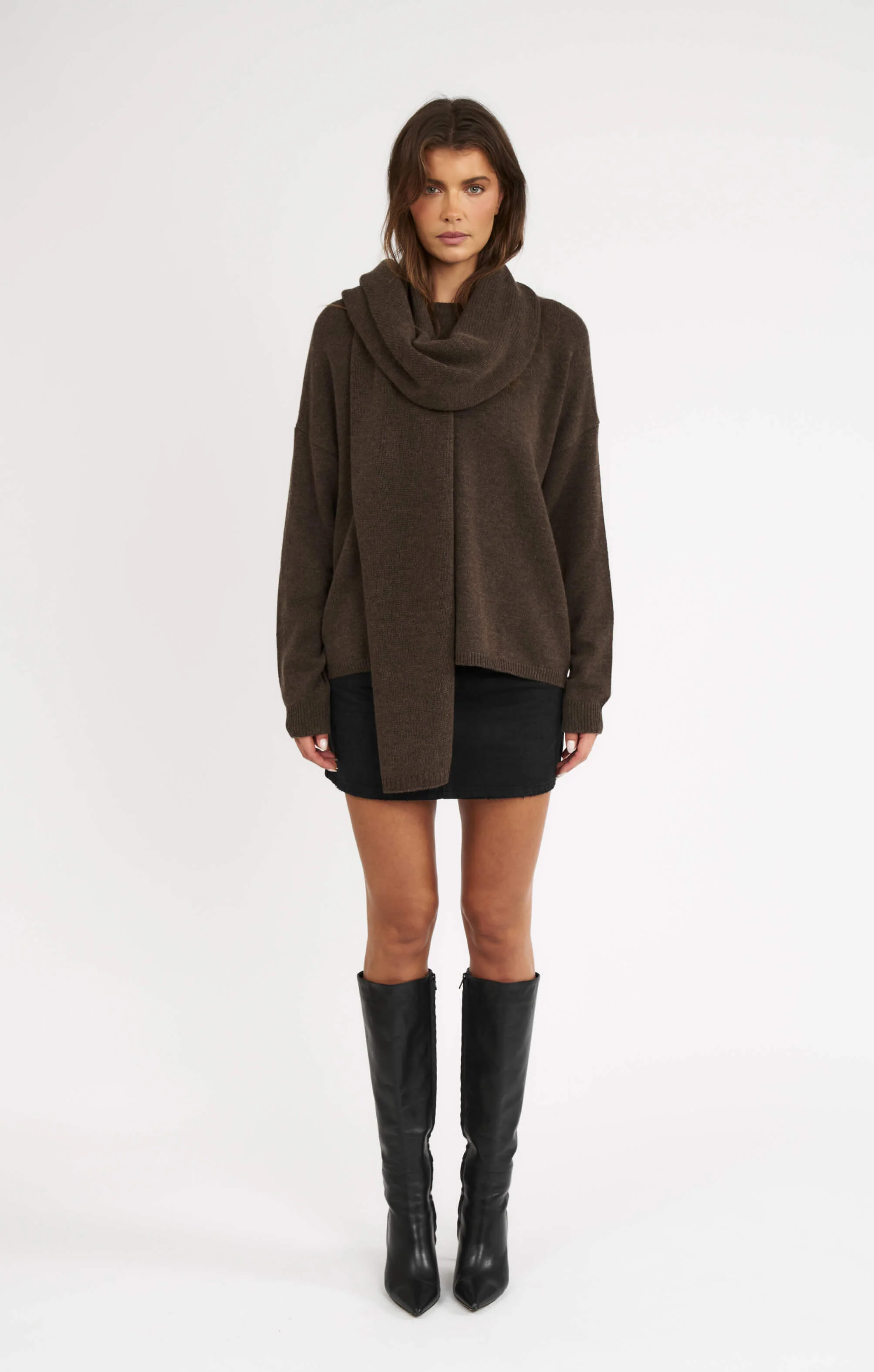 THE UNIVERSAL KNIT 2.0 - ESPRESSO MARLE - Image 2