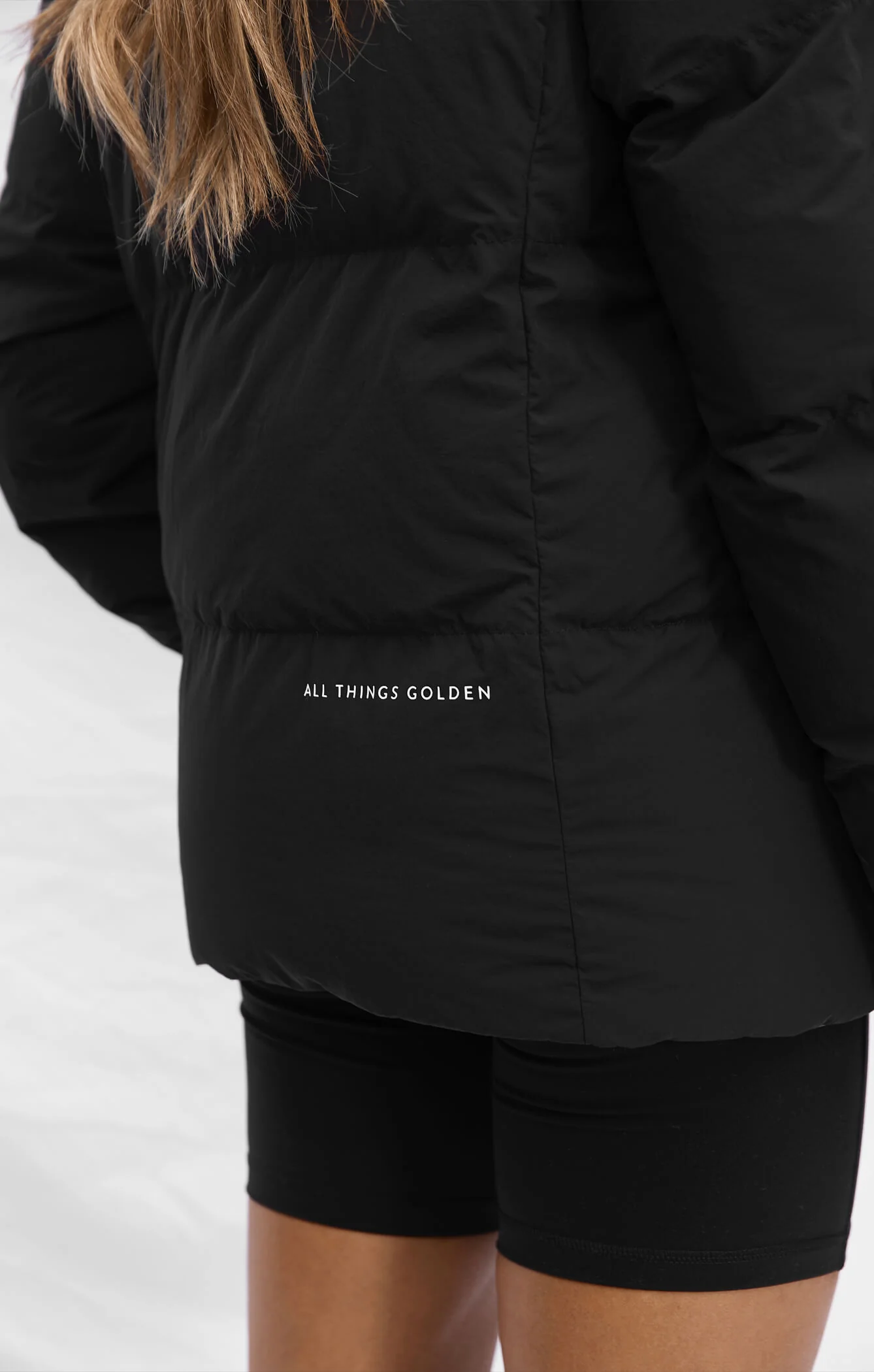 THE VEGAN PUFF™ REVERSIBLE JACKET - PATENT/BLACK - Image 5