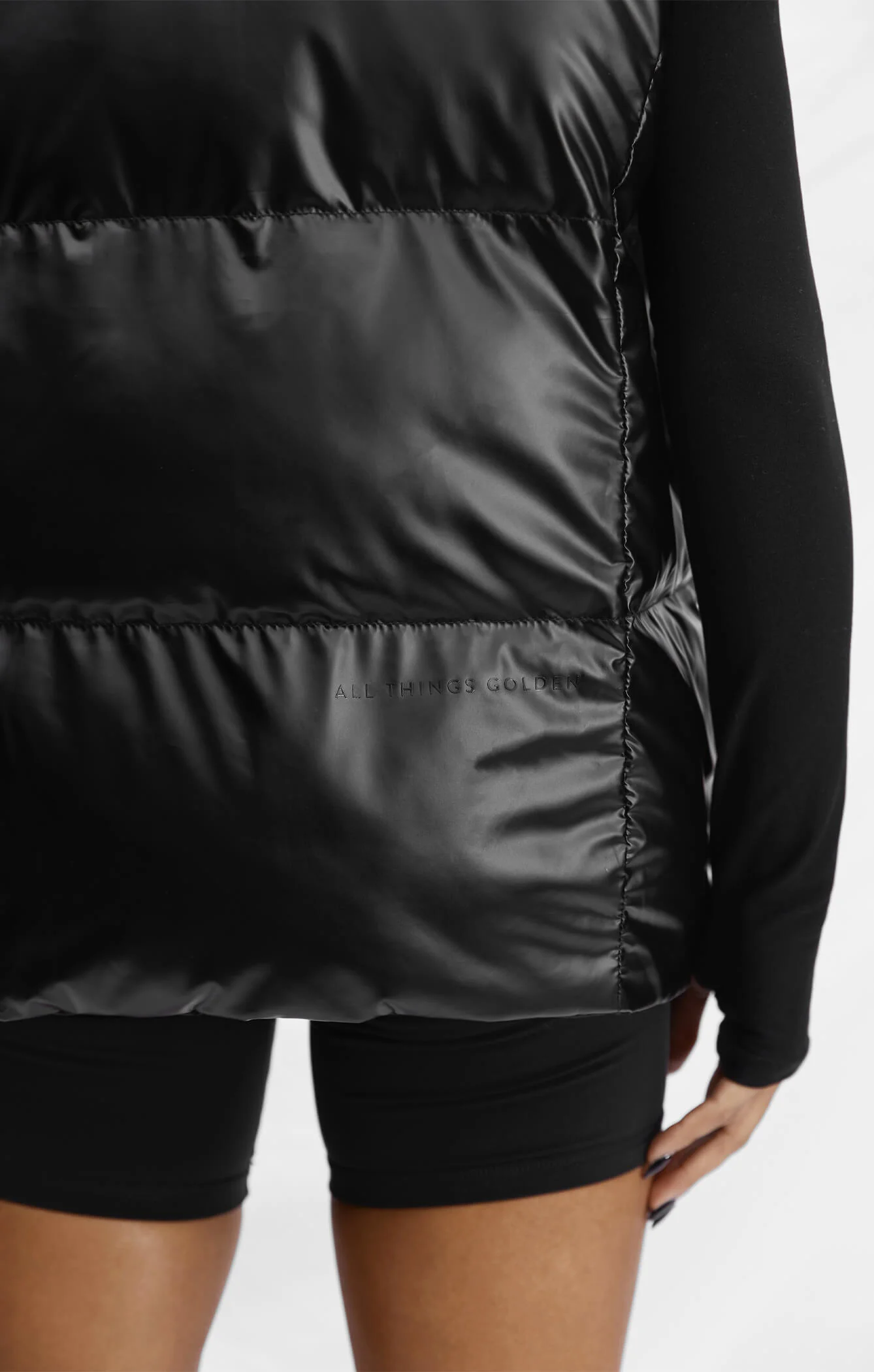 THE VEGAN PUFF™ REVERSIBLE VEST - PATENT/BLACK - Image 6