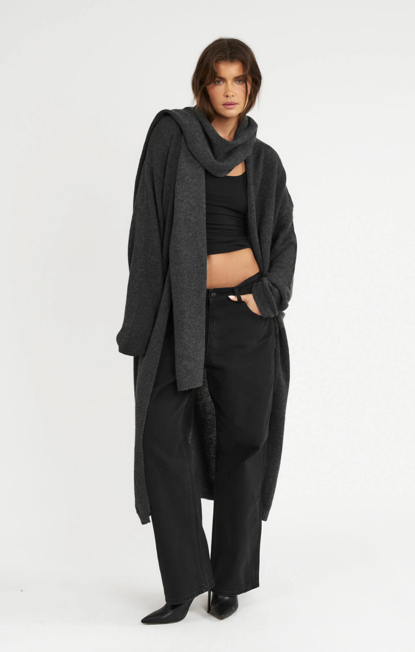 THE WRAP AROUND SCARF - CHARCOAL - Image 3